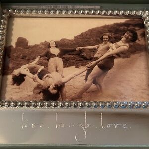Mariposa frame - new in box - 5x7